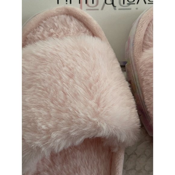 🌹NWT Women’s Slippers FIFTH & LUXE Faux Fue  Pink Size 9 - Picture 8 of 10